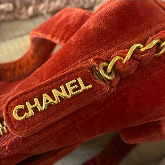Vintage Chanel bag - Picture 2 of 12